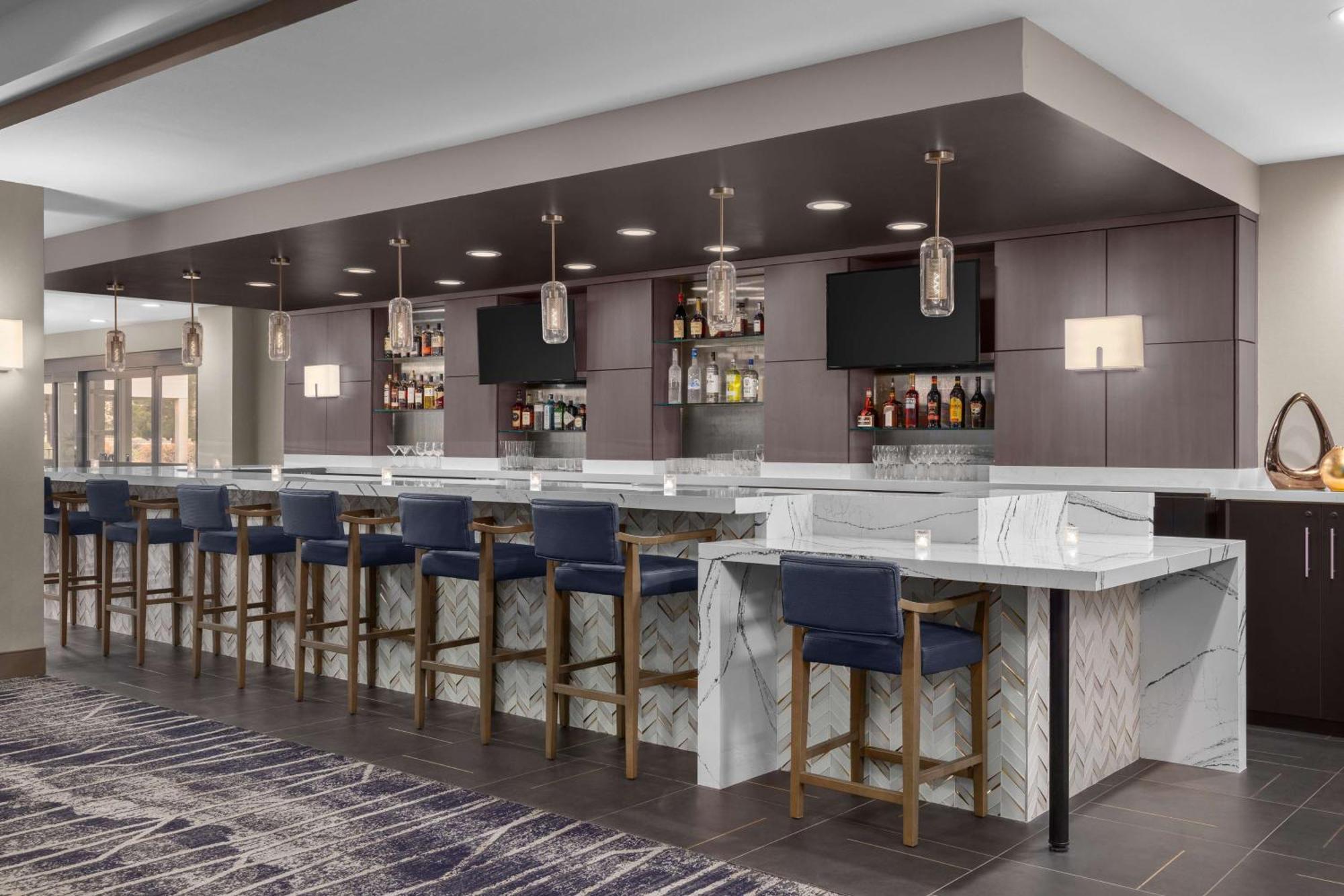 Doubletree By Hilton Las Vegas Airport Exterior photo